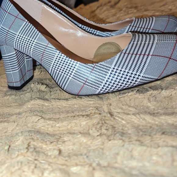 Shoes - Women's high heels